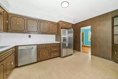 23 Spruce Street, Farmingdale, NY 11735 - Photo 11