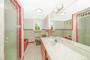 23 Spruce St, Farmingdale, NY 11735 - Photo 17