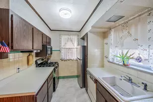 1621 Lurting Ave, Bronx, NY 10461 - Photo 9