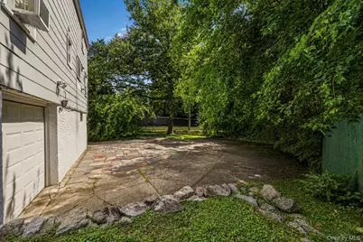 676 Scarsdale Road, Tuckahoe, NY 10707 - Photo 19