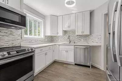 676 Scarsdale Road, Tuckahoe, NY 10707 - Photo 9