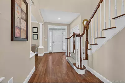 18 Sassafras Circle, Hopewell Junction, NY 12533 - Photo 7