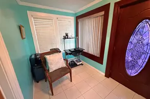 137-44 218th St, Springfield Gardens, NY 11413 - Photo 9