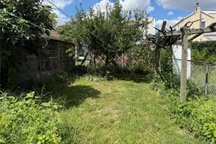 135-18 Francis Lewis Blvd, Springfield Gardens, NY 11413 - Photo 11