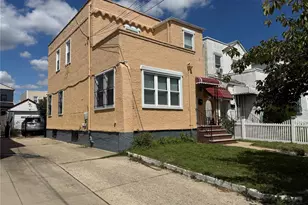 135-18 Francis Lewis Blvd, Springfield Gardens, NY 11413 - Photo 1