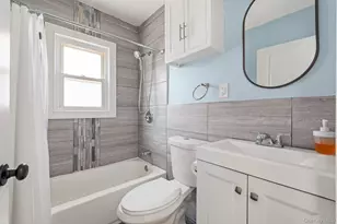80 Central Blvd, Merrick, NY 11566 - Photo 13