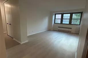 290 W 232nd St, Bronx, NY 10463 - Photo 3