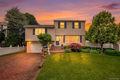 911 Harlane Circle, North Bellmore, NY 11710 - Photo 1