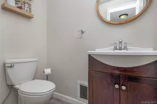 911 Harlane Cir, North Bellmore, NY 11710 - Photo 21