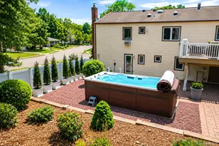 37 Oak Forest Dr, Islandia, NY 11749 - Photo 37