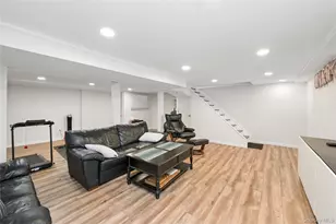 1954 Kirkwood Ave, Merrick, NY 11566 - Photo 23