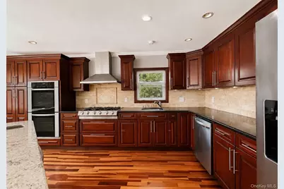 21 Vailshire Circle, Nanuet, NY 10954 - Photo 7