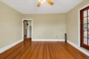 228 Weyman Ave, New Rochelle, NY 10805 - Photo 17