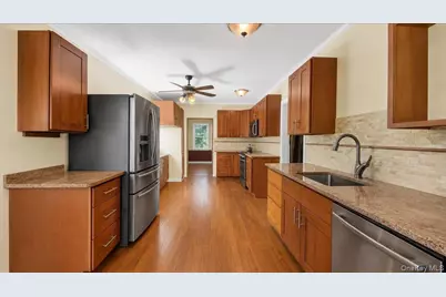 228 Weyman Avenue, New Rochelle, NY 10805 - Photo 7
