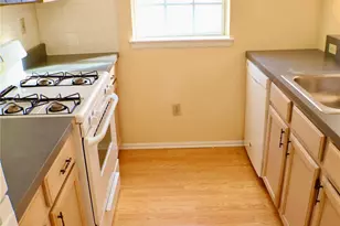 305 Gazebo Ct, New Windsor, NY 12553 - Photo 5