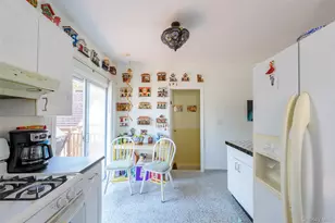 53 Cumberland Pl, Valley Stream, NY 11580 - Photo 7