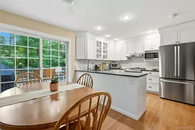 126 Bellecrest Avenue, East Northport, NY 11731 - Photo 11