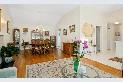 82 Holbrooke Road, White Plains, NY 10605 - Photo 9