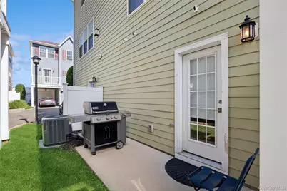 10 Hearthstone Court, Farmingdale, NY 11735 - Photo 31