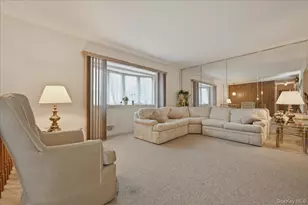 30 Oregon St, Deer Park, NY 11729 - Photo 5