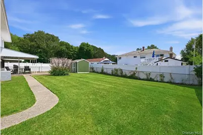 30 Oregon Street, Deer Park, NY 11729 - Photo 27