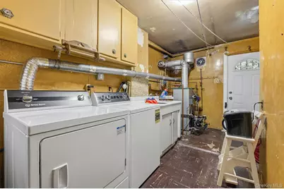 2324 Westervelt Avenue, Bronx, NY 10469 - Photo 29