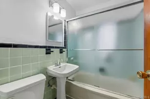 2324 Westervelt Ave, Bronx, NY 10469 - Photo 35