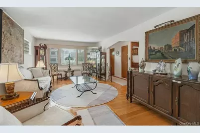 2324 Westervelt Avenue, Bronx, NY 10469 - Photo 7