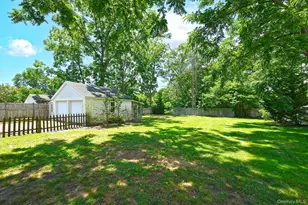 38 Roosevelt Ave, Sayville, NY 11782 - Photo 25