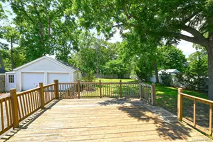 38 Roosevelt Ave, Sayville, NY 11782 - Photo 21