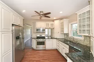 38 Roosevelt Ave, Sayville, NY 11782 - Photo 13