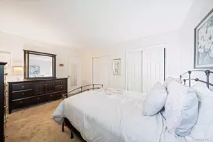 172 Edmunton, North Babylon, NY 11703 - Photo 7