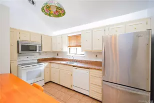 31-44 29th St, Astoria, NY 11106 - Photo 5