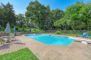 185 Rombout Rd, Pleasant Valley, NY 12569 - Photo 11