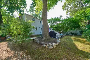 12 Goeller Ave, Huntington Station, NY 11746 - Photo 35