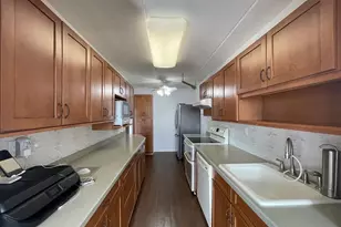 35 Park Ave, Suffern, NY 10901 - Photo 9