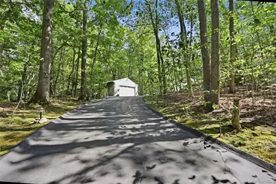 25 Valley Circle, Miller Place, NY 11764 - Photo 3