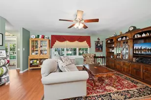 176 Ventry Ct, Ridge, NY 11961 - Photo 7