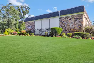 176 Ventry Ct, Ridge, NY 11961 - Photo 25