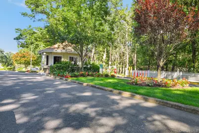 176 Ventry Court #A, Ridge, NY 11961 - Photo 23