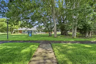 176 Ventry Ct, Ridge, NY 11961 - Photo 19