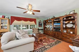 176 Ventry Ct, Ridge, NY 11961 - Photo 5