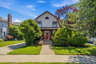 33 Rogers Pl, Floral Park, NY 11001 - Photo 1