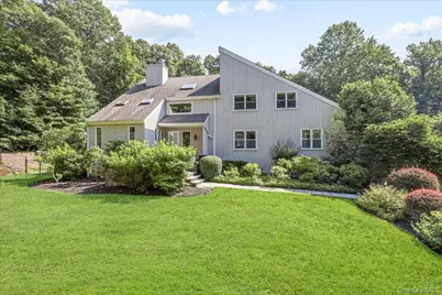 10 Woodland Court S, Bedford, NY 10506 - Photo 1