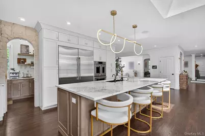237 South Mountain Road, New City, NY 10956 - Photo 9