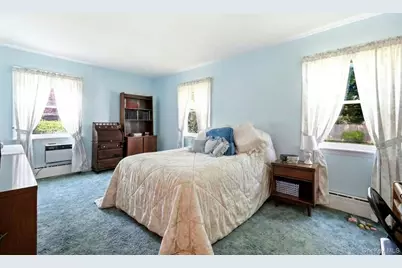 398 Ocean Avenue, Massapequa, NY 11758 - Photo 9