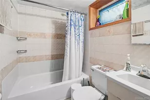 53-28 Oceania St, Oakland Gardens, NY 11364 - Photo 19
