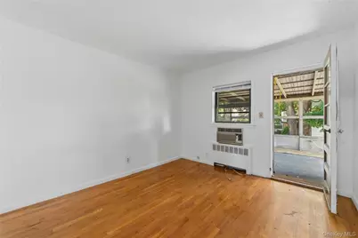 109 Wakefield Avenue, Yonkers, NY 10704 - Photo 37