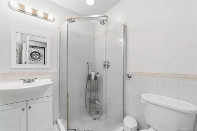 109 Wakefield Avenue, Yonkers, NY 10704 - Photo 19