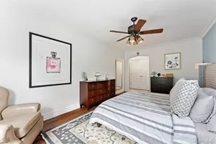25 Parkview Ave, Bronxville, NY 10708 - Photo 13